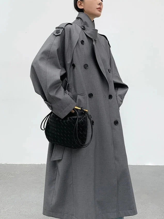 Gema gabardina oversize de color caqui
