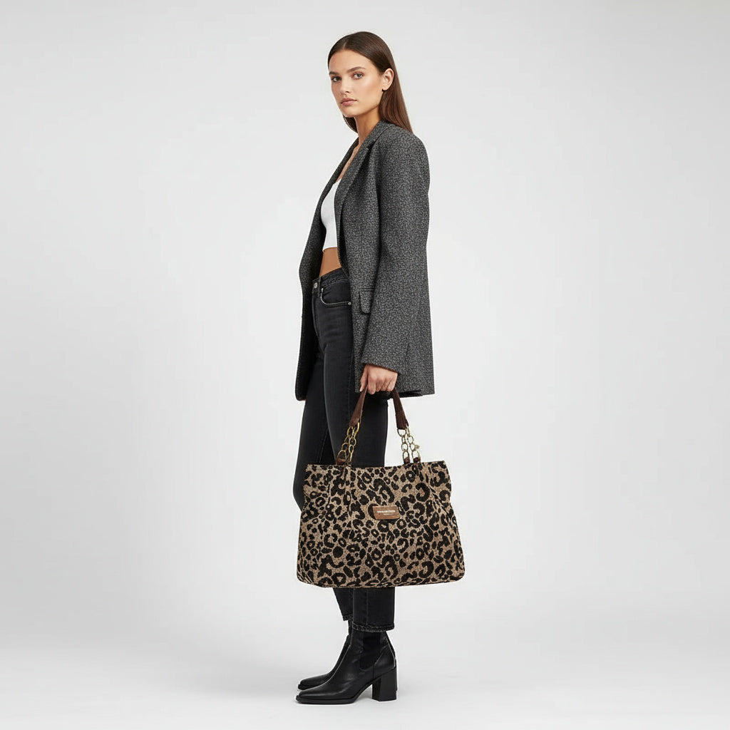 LEONOR | Bolso de mano – Moderno. Sencillo. Ideal para el día a día.